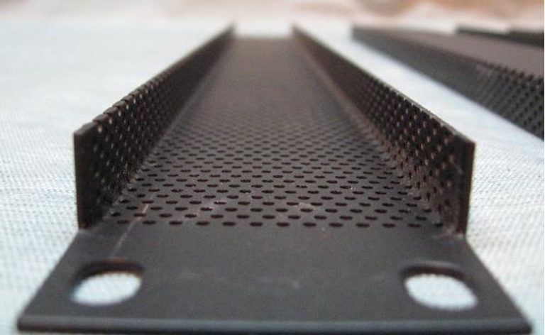 Image sur Rack Blank 1RU, Vented, Black