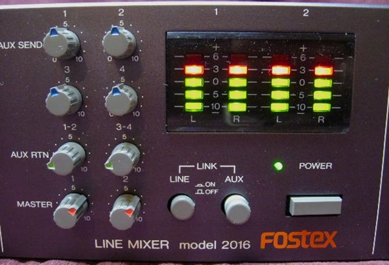 Image sur Fostex 2016 RackMount Line Mixer