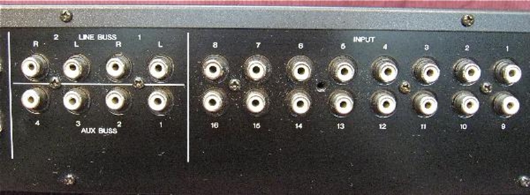 Image sur Fostex 2016 RackMount Line Mixer