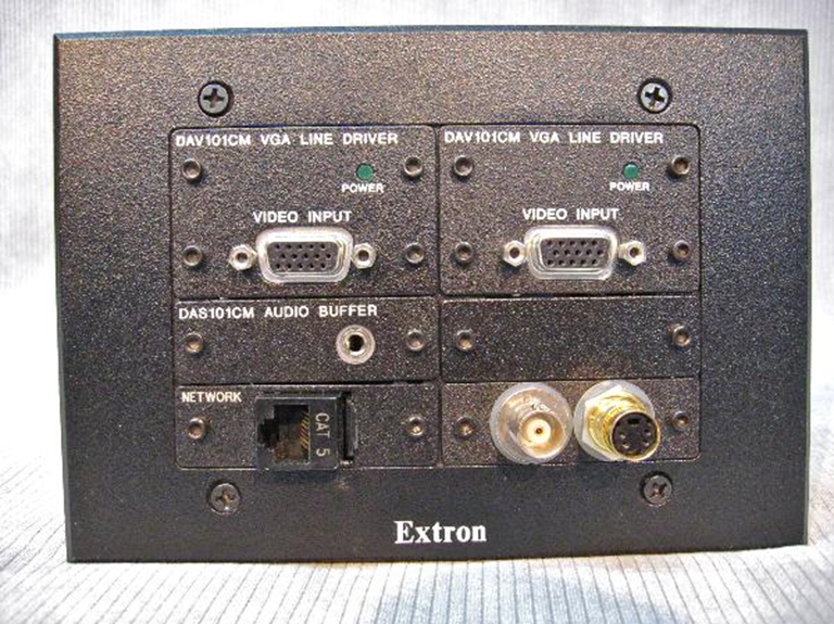 Image sur Extron DAV DAS MAAP  Modules with Wall plate