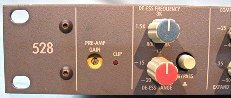 Image sur Symetrix 528 Vocal Processor, sn20402