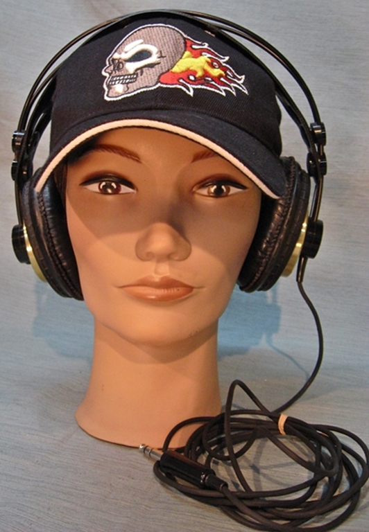 Image sur AKG K240 Monitor Studio Headphones, from Austria.