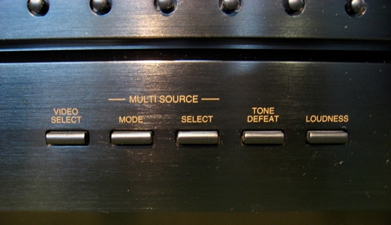 Image sur Denon DRA-685 Multisource Receiver