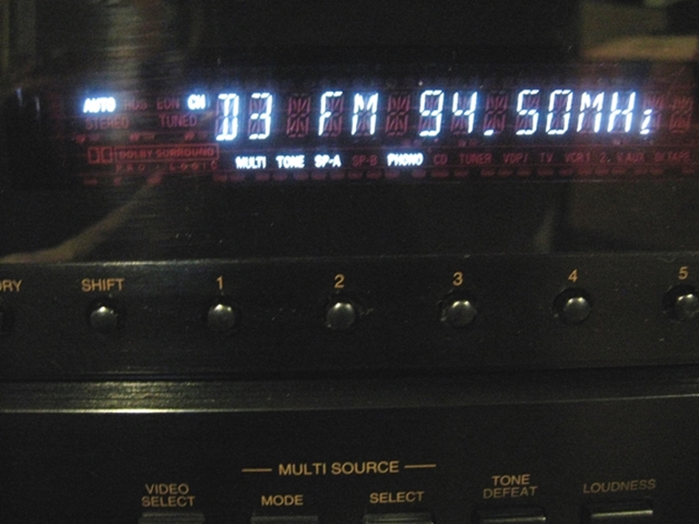 Image sur Denon DRA-685 Multisource Receiver