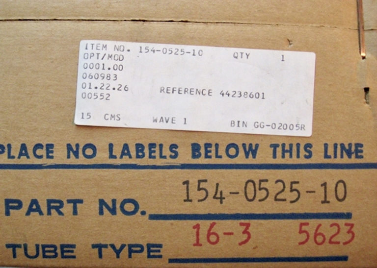 Image sur Tektronix 154-0525-10, CRT, NOS, original packing.