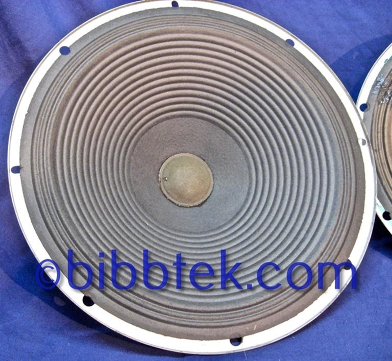 Image sur RCA Model 112S1 12" speakers, price is for pair.