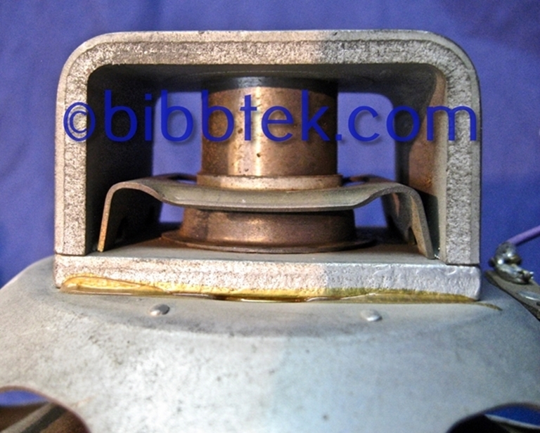 Image sur RCA Model 112S1 12" speakers, price is for pair.