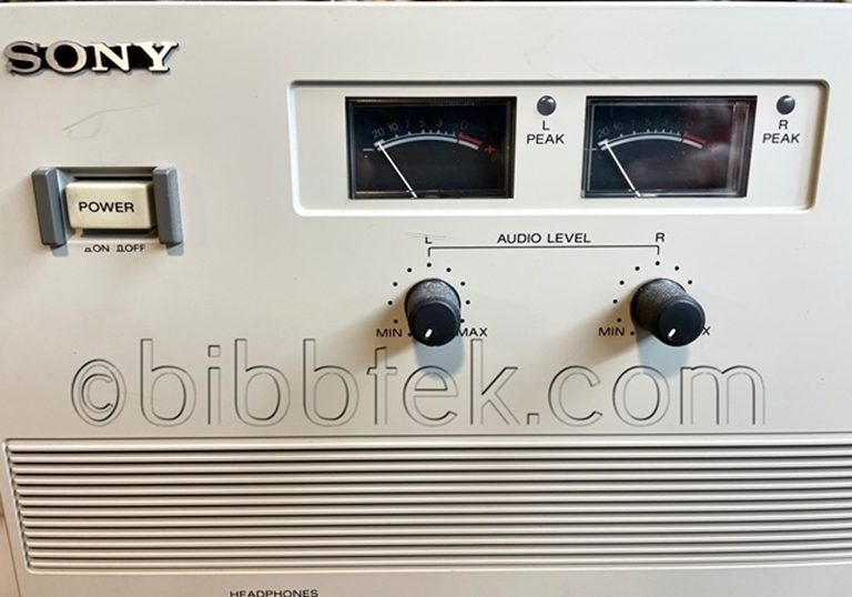 Image sur Sony LVR5000 Laser DIsk recording system with Blank  Media.