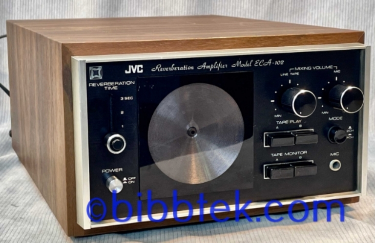 Afbeelding van JVC ECA 102 Reverb unit, "Radar Screen reverberation amplifier".