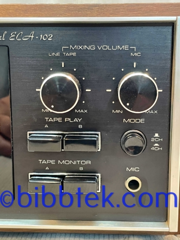 Afbeelding van JVC ECA 102 Reverb unit, "Radar Screen reverberation amplifier".