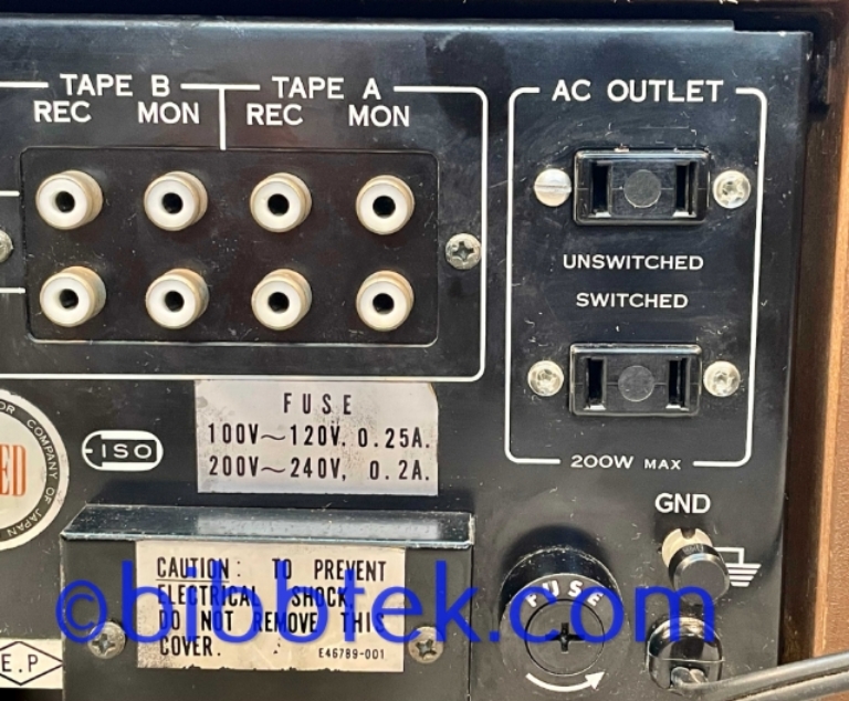 Afbeelding van JVC ECA 102 Reverb unit, "Radar Screen reverberation amplifier".