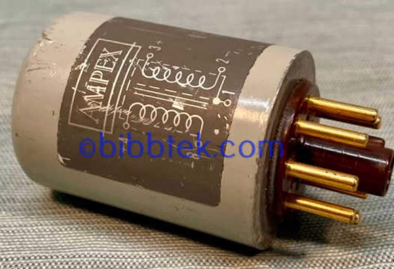 Afbeelding van Ampex 4580116-20 Octal plug in Transformer, grey case with gold pins.