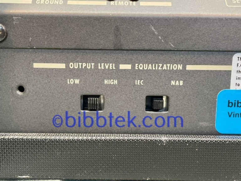 Image sur Calibration Standard Instruments MDM-4 Mix Down Monitors by E.M. Long