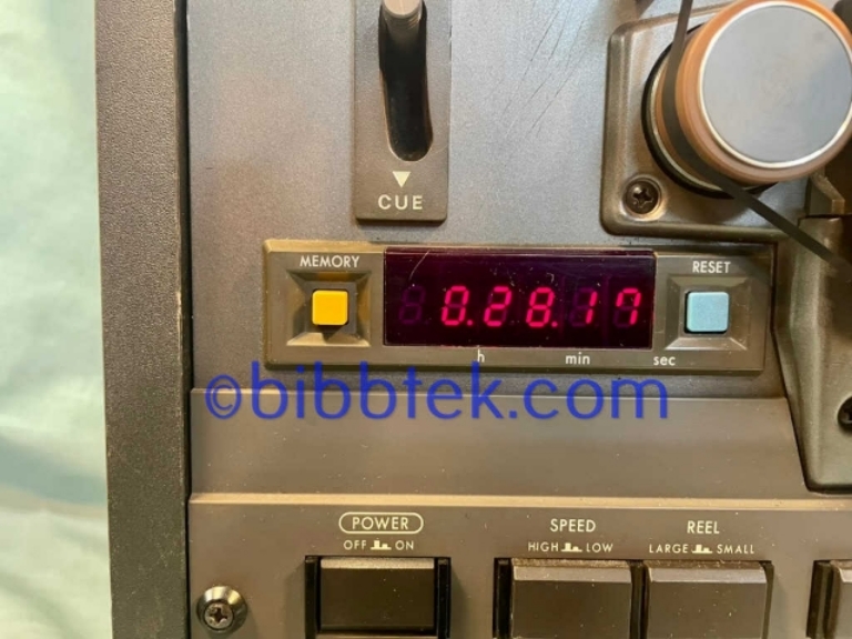 Image sur Calibration Standard Instruments MDM-4 Mix Down Monitors by E.M. Long