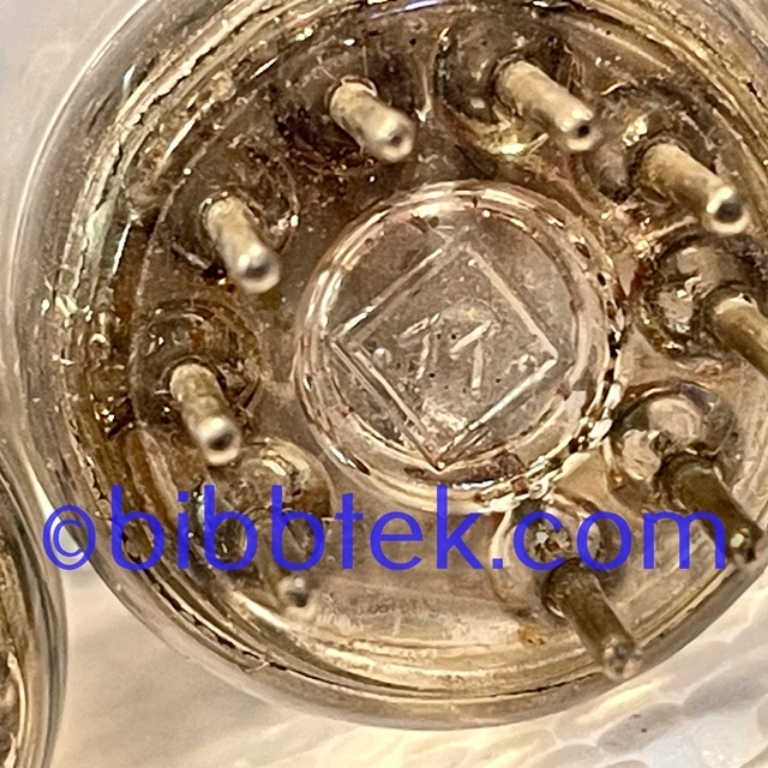 Image sur Telefunken 12AX7 tubes, Ribbed plate, Diamond. Lot of (5), used, tested.